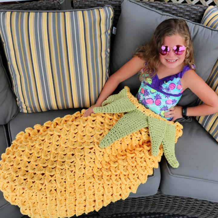 Crochet Pineapple Blanket Cocoon