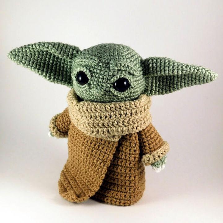 Free Baby Yoda Crochet Pattern