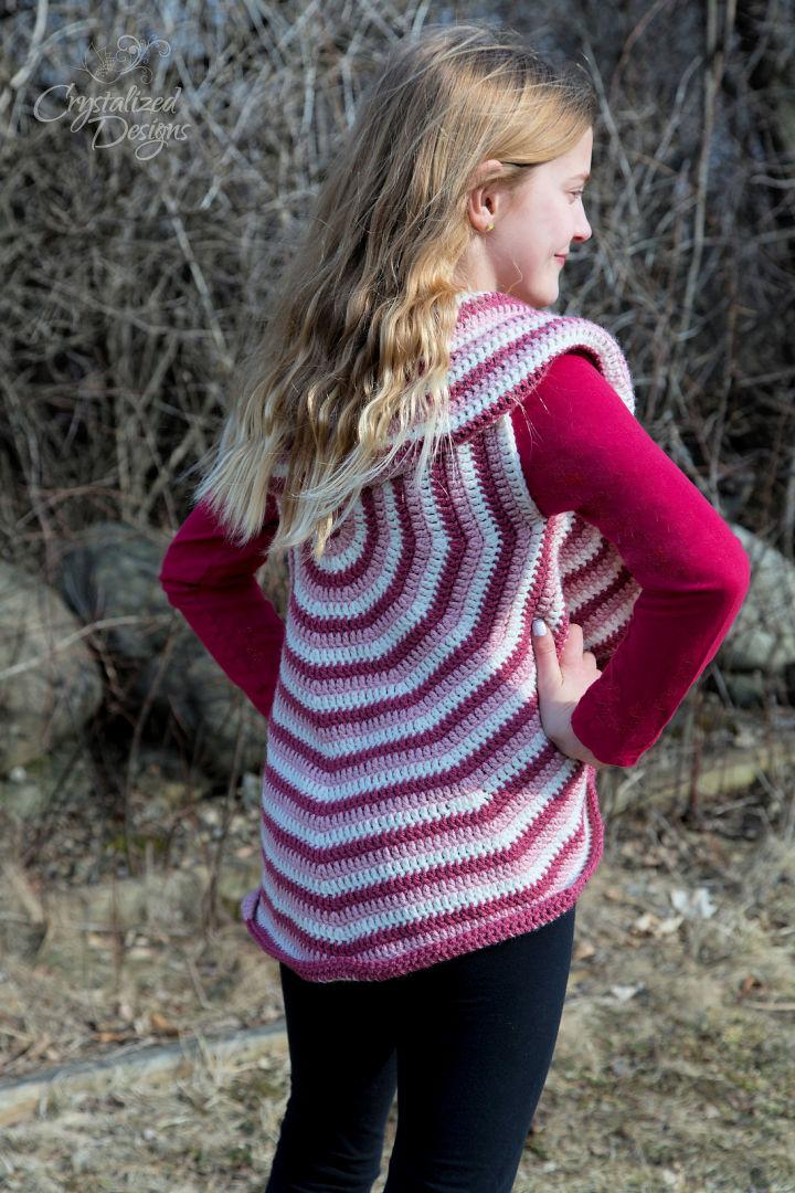 Round crochet outlet vest for girl