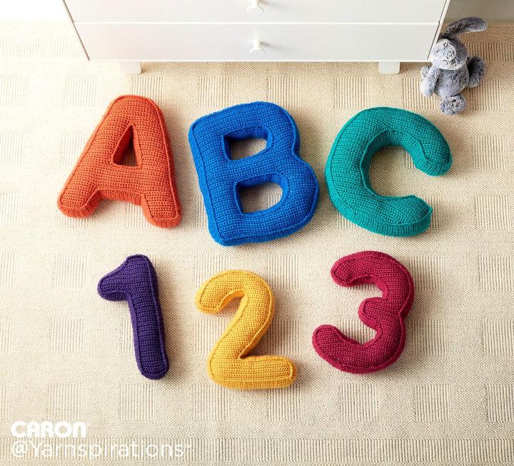 How to Crochet Numbers and Letters