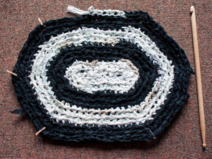 How to Crocheted Rag Rug