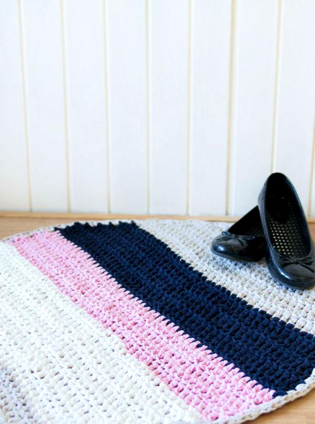 Wink Stripey Rug Crochet Pattern