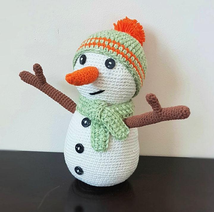 Crochet Snowman Pattern for a Hot Pad free pattern - Nana's Crafty Home