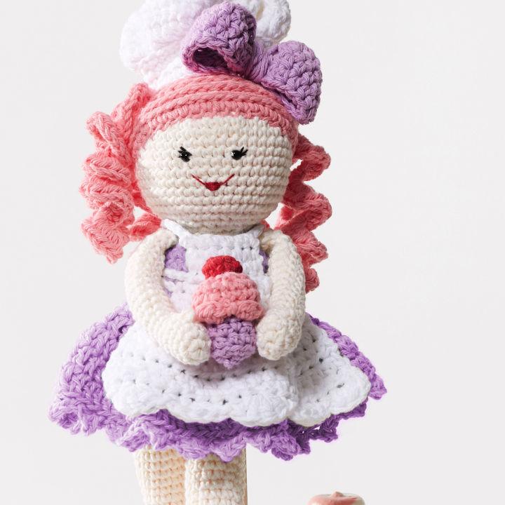 25 Free Crochet Doll Patterns (2022)