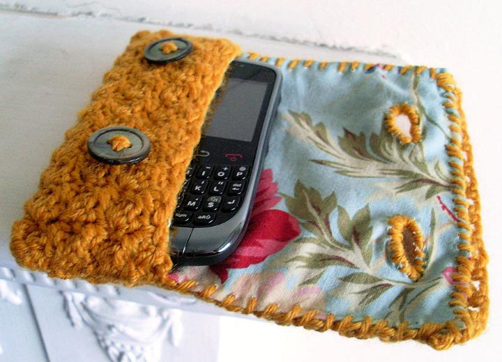 How to Crochet a Phone Case