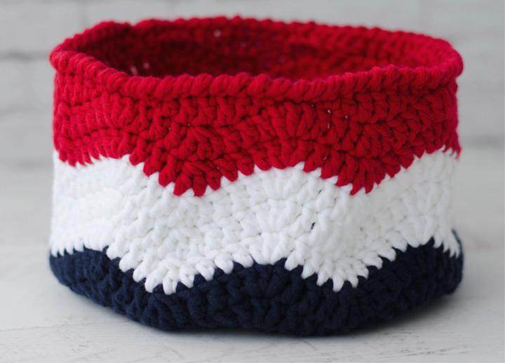 Waves of Glory Flag Basket