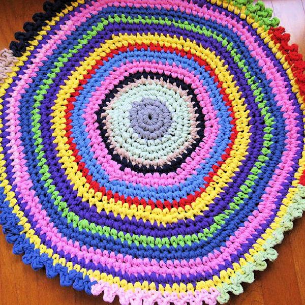 How to Crochet a Circle Rug - Crochet Circle Rug Patterns Free