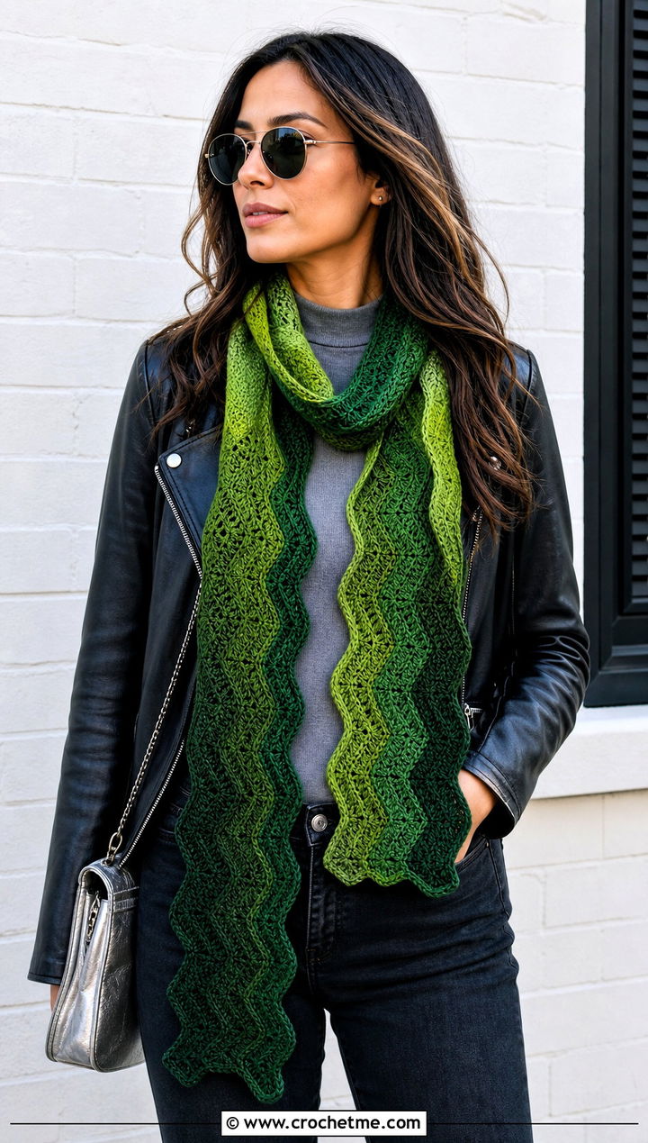 Chevron Gradient Crochet Scarf With Leather Jacket - 25 gradient crochet scarf outfit ideas