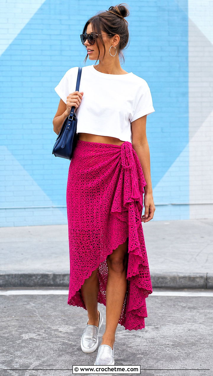 Side Drape Crochet High Low Skirt With Boxy T Shirt - 25 crochet high low skirt outfit ideas